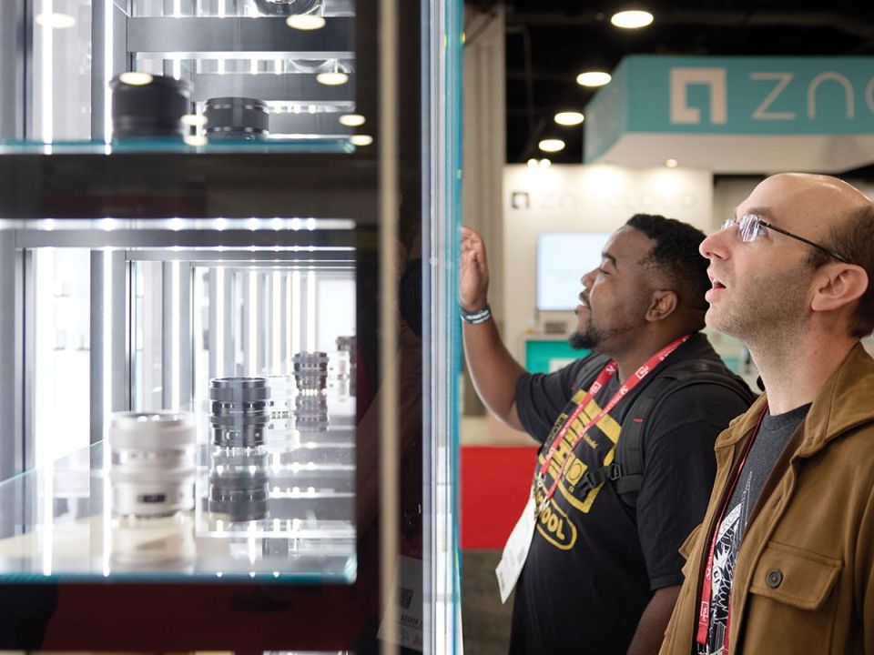 IUSA27_Website_Gallery_Expo_1350x900_07.jpg