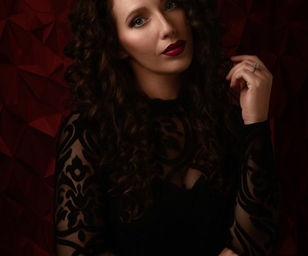 Amber Damour